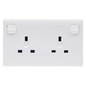 Niglon 1 Gang to 2 Gang Switched Converter Socket - White (CS13D) - main image 1