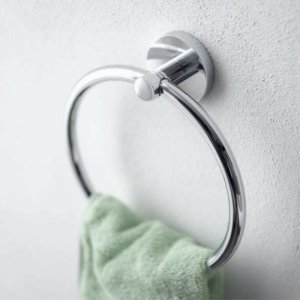 Grohe Essentials Towel Ring - Chrome (40365001) - main image 2