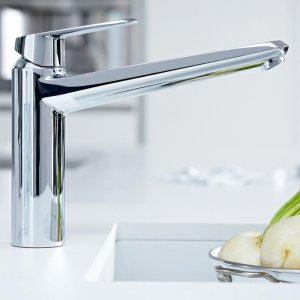 Grohe Eurodisc Cosmopolitan Single Lever Sink Mixer - Chrome (31206002) - main image 2