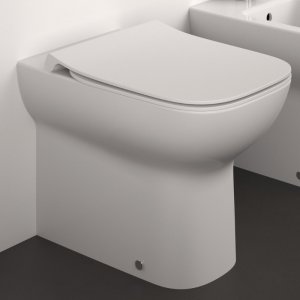 Ideal Standard i.life A toilet seat and cover, slim (T481201) - main image 2