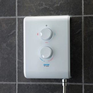 Triton T70Z Electric Shower 7.5kW - White (SP7007Z) - main image 2