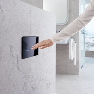 Geberit Sigma80 Electronic Touchless Dual Flush Plate - Mains Operation - Black / Glass (116.092.SG.6) - main image 3