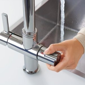 Grohe Red Duo Single Lever 1/2" Kitchen Sink Tap - C Spout - Chrome (30033000) - main image 3